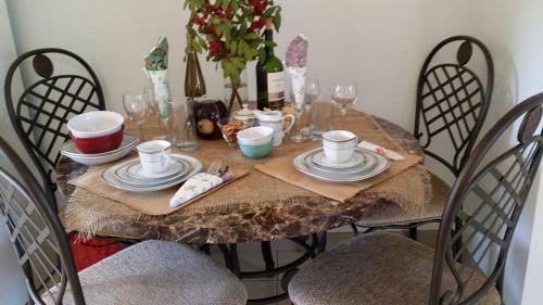 Englewood Cozy Comfy Home A