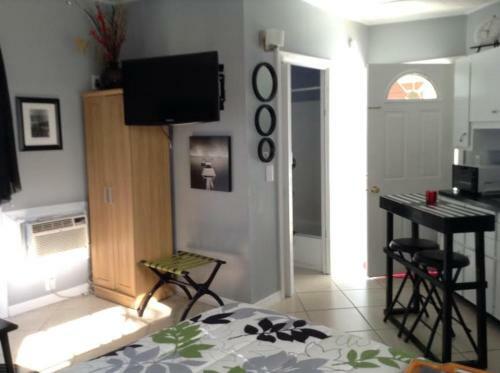 Villa One Bedroom Paradise Cove Unit 7