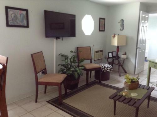 Villa One Bedroom Paradise Cove Unit 2