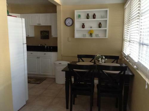 Villa Two Bedroom Paradise Cove Unit 3