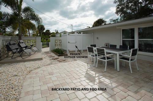 1145 Little Court