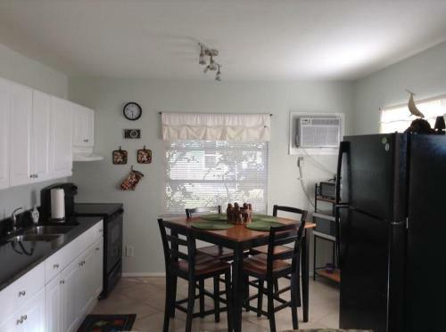 Villa Two Bedroom Paradise Cove Unit 6