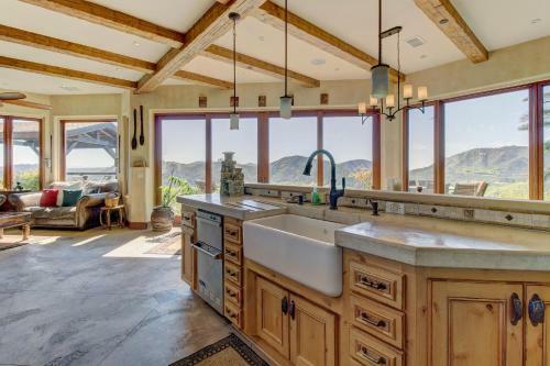 Rancho Santa Fe Lakeview Villa