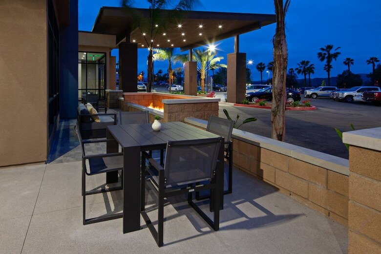Hotel Springhill Suites By Marriott Escondido Downtown