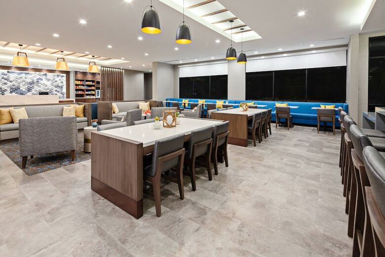 Hotel Springhill Suites By Marriott Escondido Downtown