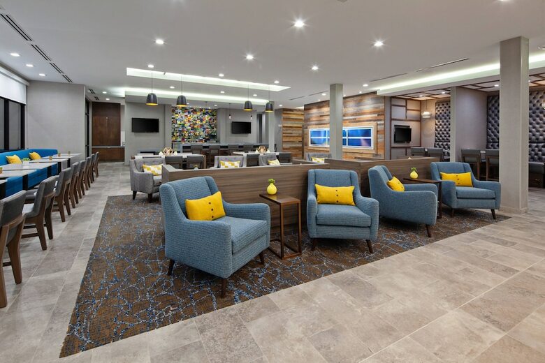 Hotel Springhill Suites By Marriott Escondido Downtown