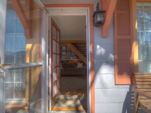 New! Edelweiss Mountain Haus -- E.v. Reg # 3386 Cottage