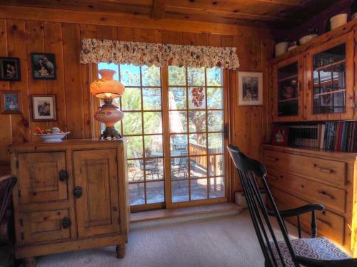 New! Edelweiss Mountain Haus -- E.v. Reg # 3386 Cottage