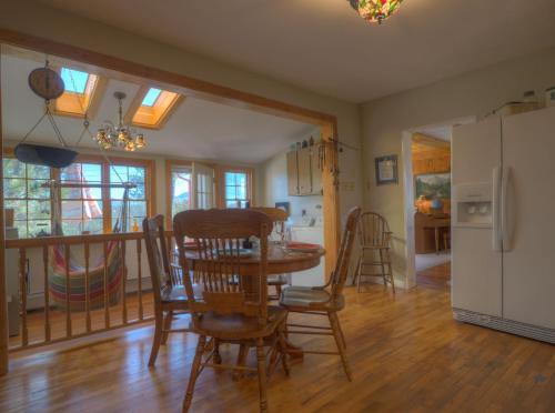 New! Edelweiss Mountain Haus -- E.v. Reg # 3386 Cottage