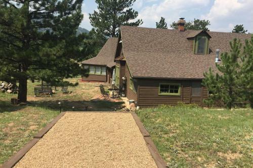 Dunraven Lodge