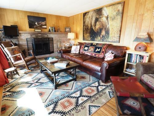 Coyote Cabin