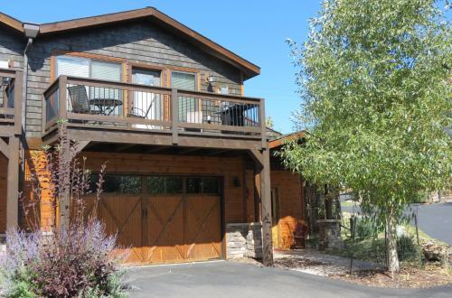 Timber Mountain Retreat Townhouse