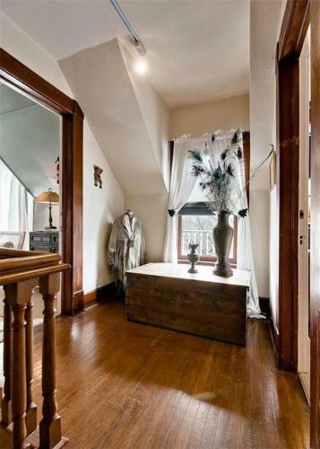 66 Center St Bed And Breakfast Eureka Springs