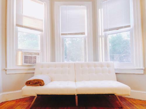 5bd/3ba Entire House | 15+ Beds | Sleeps 20+