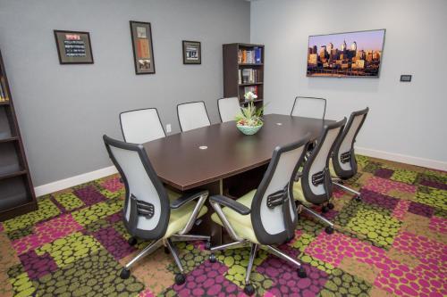 Center City Philly Apartments By Nuovo