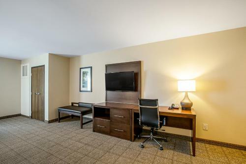 Hotel Comfort Suites