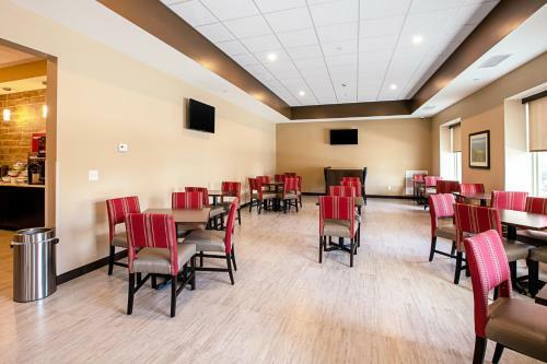 Hotel Comfort Suites