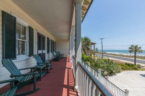 East Ashley Avenue 1414 - Trade Winds Home