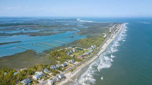 East Ashley Avenue 1414 - Trade Winds Home