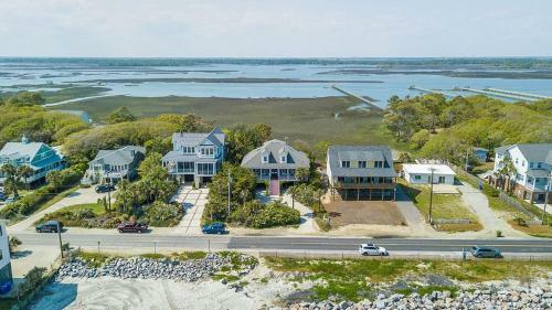 East Ashley Avenue 1414 - Trade Winds Home