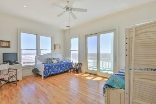 East Ashley Avenue 1709 - Paradise Weiss Home