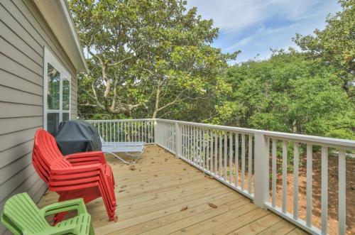 West Ashley Avenue 0420 - Sandy Bottoms Home