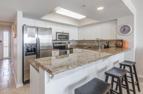 Apartamento Chas. Oceanfront 305 - Top Shelf Condo