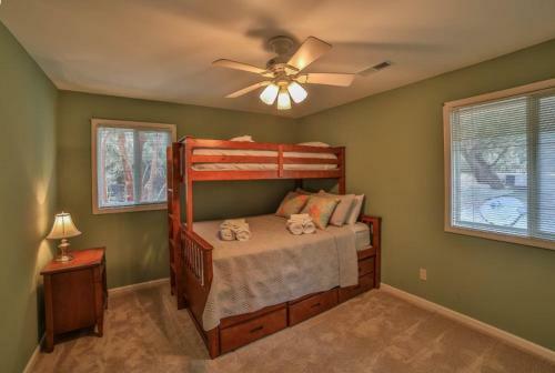 Easy Huron Avenue 0305 By The Sea Home