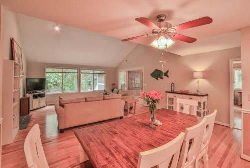 Easy Huron Avenue 0305 By The Sea Home