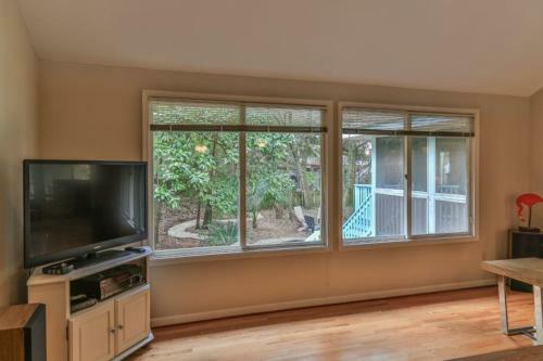 Easy Huron Avenue 0305 By The Sea Home