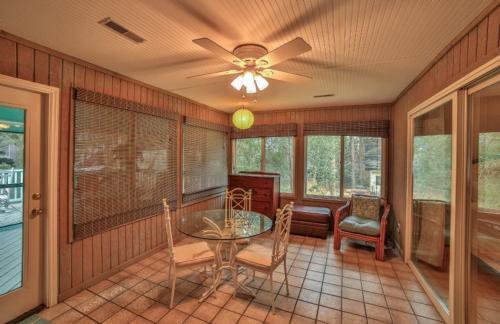 Easy Huron Avenue 0305 By The Sea Home