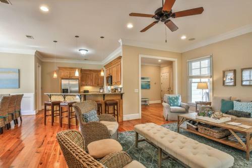 East Ashley Avenue 1008 - The Okeanos Home