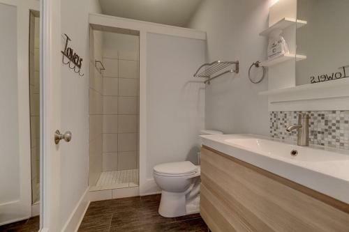 125-b East Ashley Townhouse