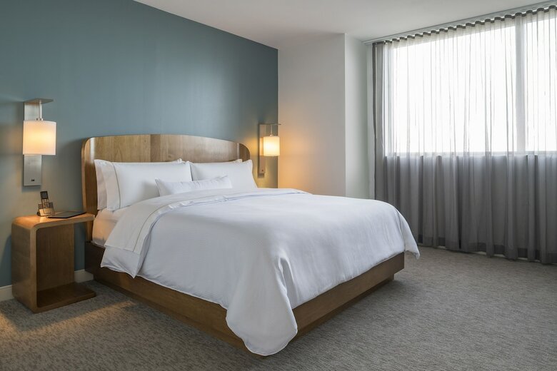 Hotel Element Fort Lauderdale Downtown