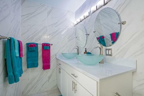 Fairweather Estate #2 - Two Bedroom Apartment