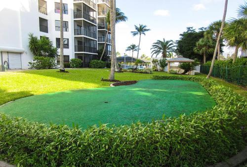 Island Winds #501 Apartment