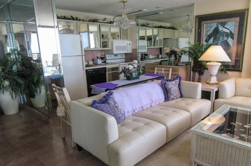 Lovers Key Beach Club #1102 Apartment