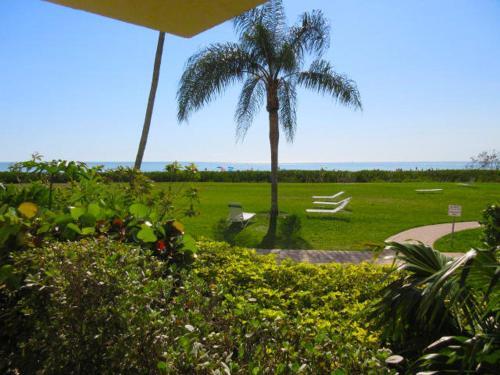 Estero Beach & Tennis #701a Apartment