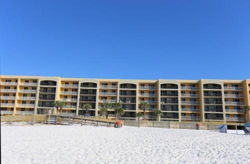 Azure Sandcastle Apartment