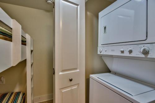 Waterscape C603 - 825262 Apartment