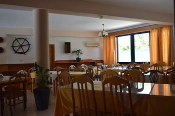 Anna Hotel Apartments