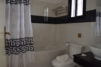 Anna Hotel Apartments