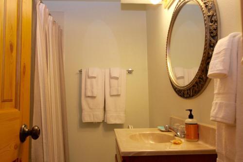 Apartamento 255 Sky View Acres Condo