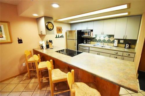 Cross Creek 308 (condo)