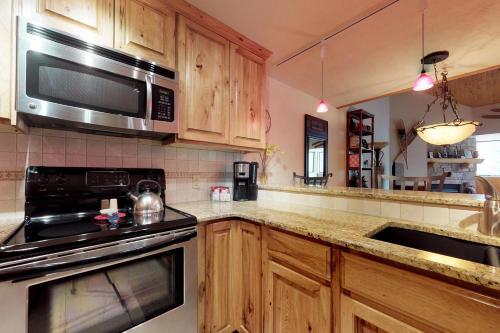 Apartamento Ten Mile Condos