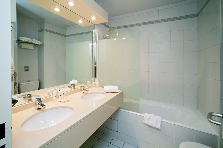 Hotel Quality Inn Paris La Defense **dbl Reg**