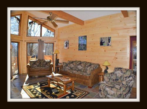 Rast Court Cabin 1016