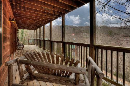 Above It All #446 - Four Bedroom Cabin