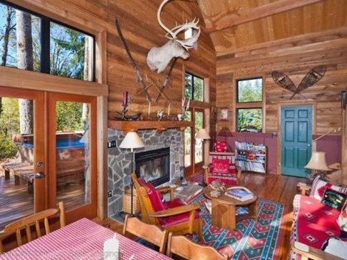 Holiday Home 44mbr Rustic Cabin With A Hot Tub