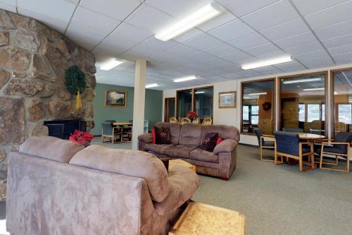Little Rocky Mountain Retreat